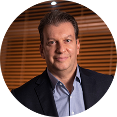 foto do gestor Caio Ibrahim