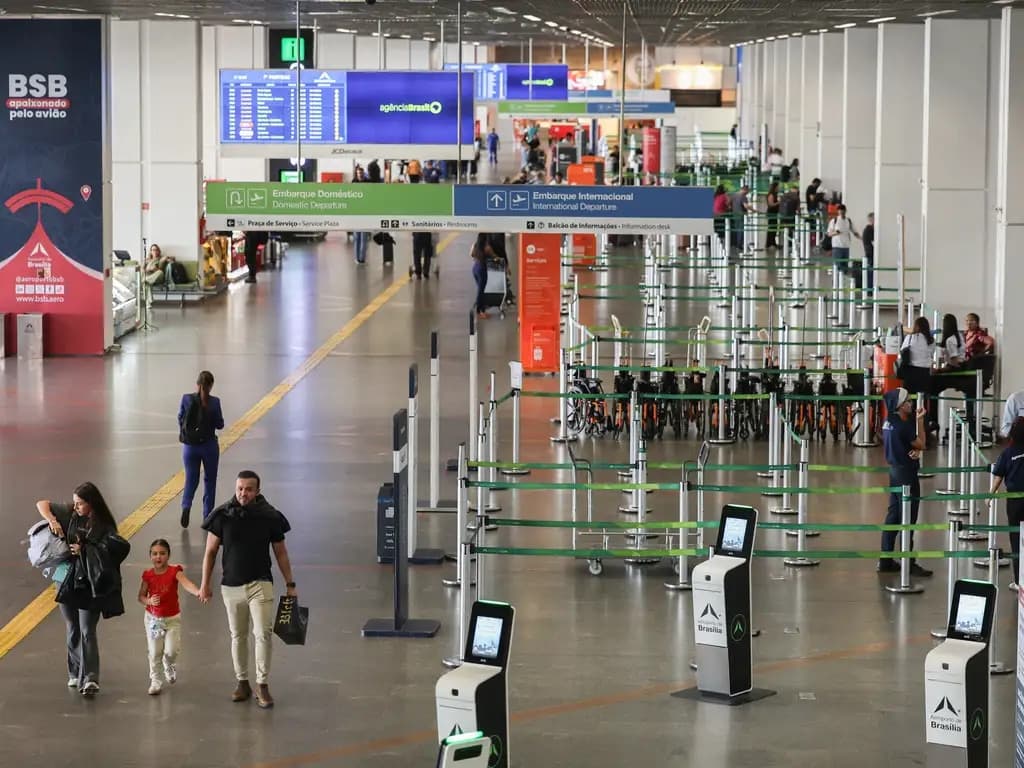 Foto aérea do saguão do Aeroporto de Brasília. Foto: Divulgação