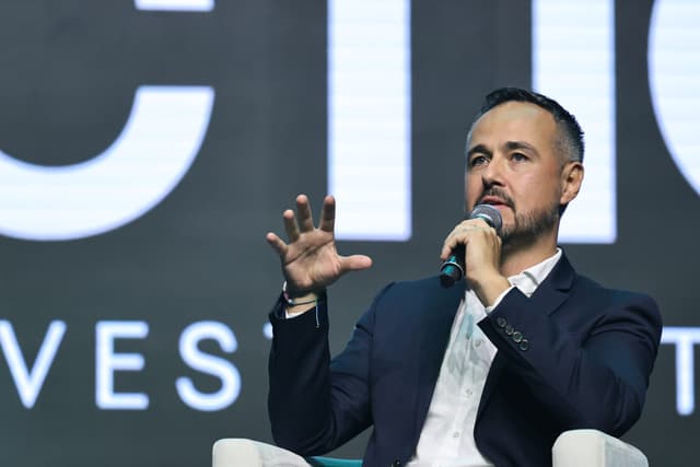 William Castro Alves, estrategista-chefe da Avenue, durante o Avenue Connection 2026. Foto: Avenue / Divulgação.