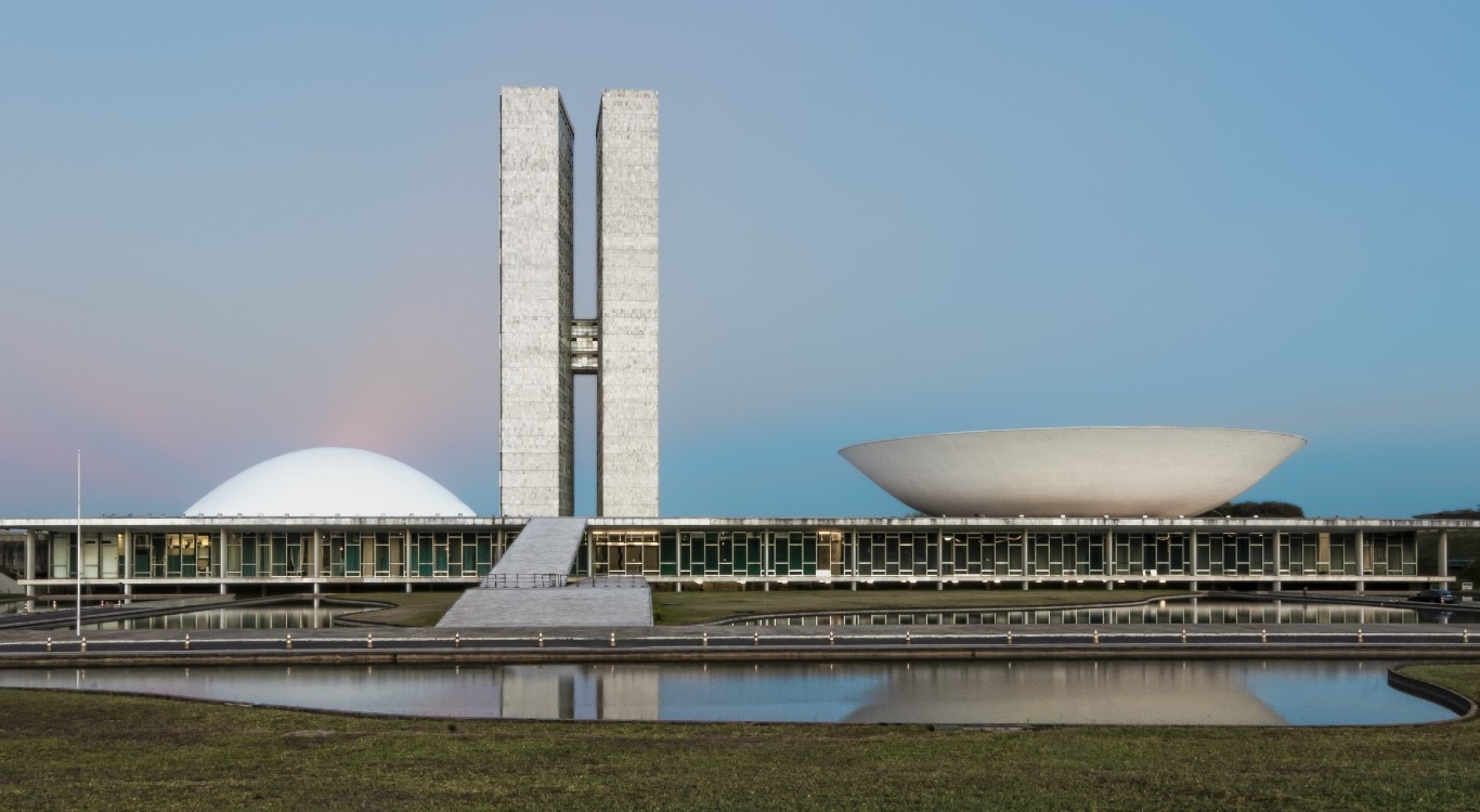 Governo anuncia contenção de despesas de R$ 31 bilhões e aumento de IOF