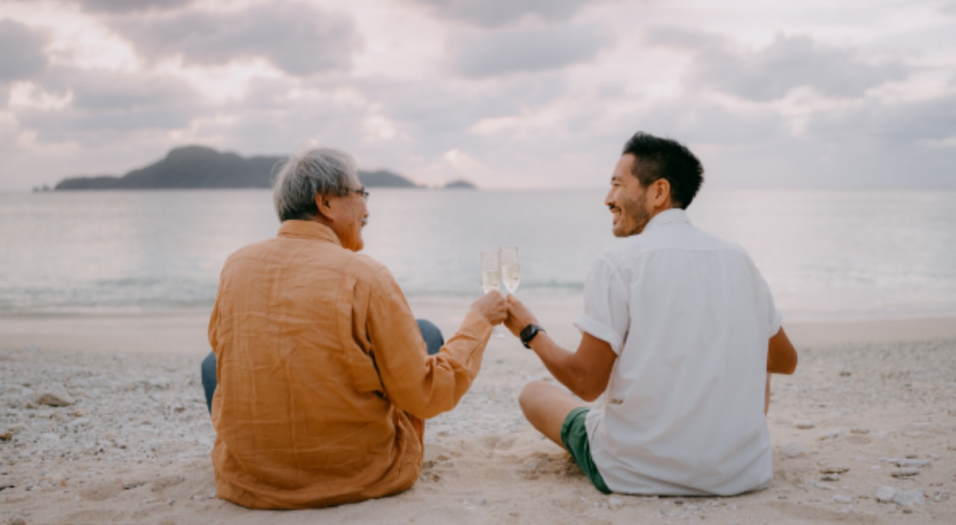 Pai e filho aproveitando o Dia dos Pais