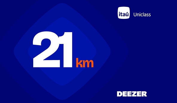 Card azul com 21 km, logos Itaú Uniclass e Deezer