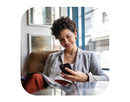 Cliente Itaú Personnalité investindo pelo app