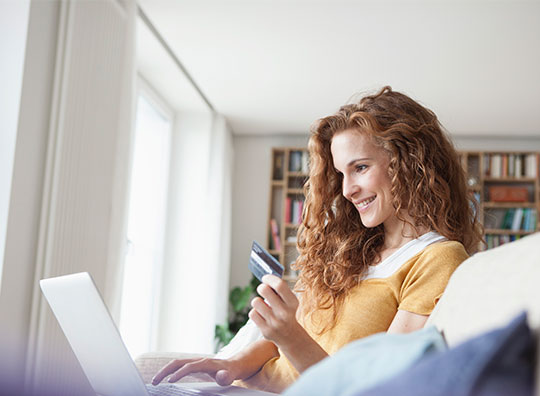 Cliente com o cartão Itaú contratando o seguro prestamista