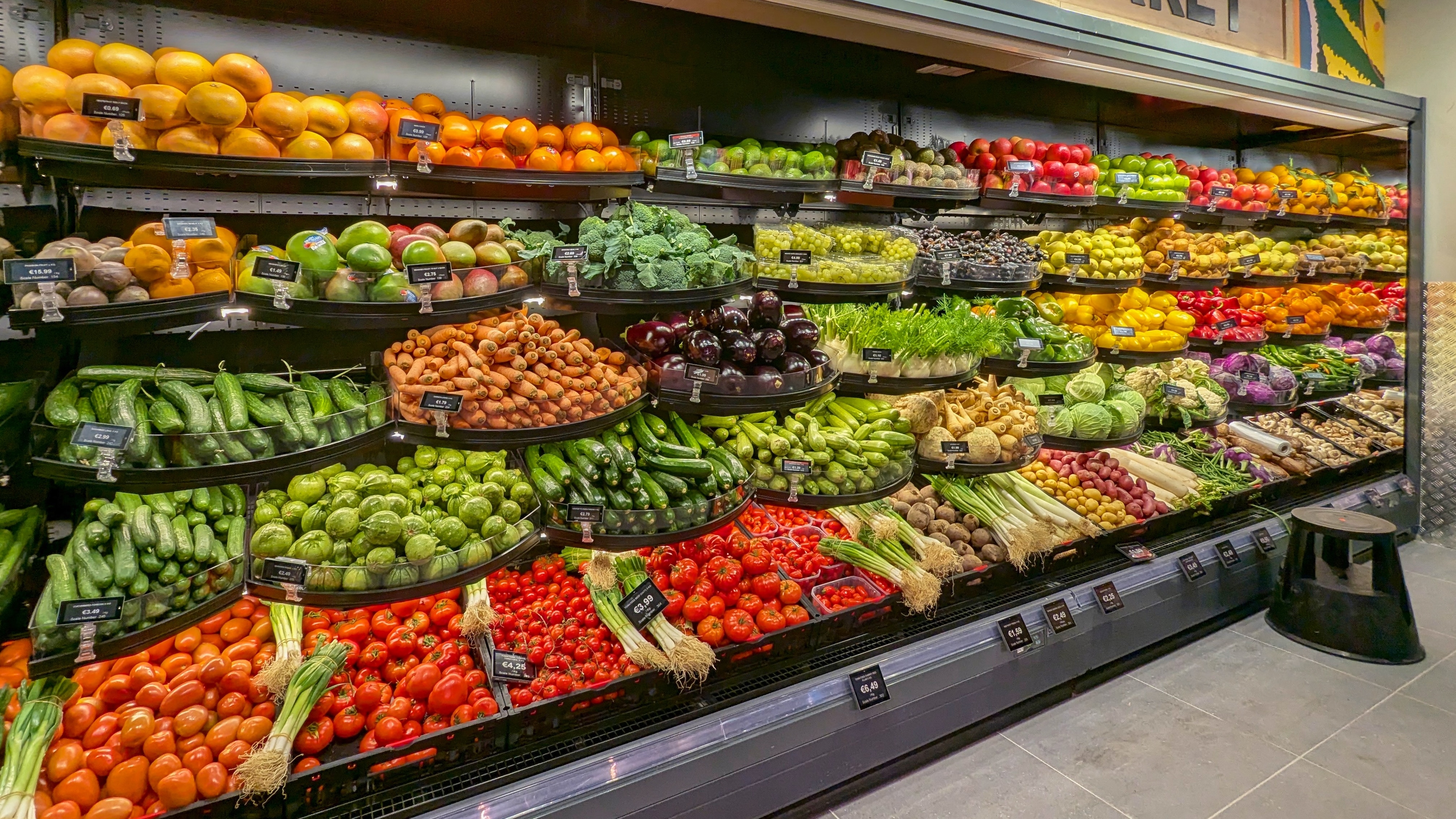 IPCA e CPI: alimentos e energia pressionam inflação no Brasil e nos EUA