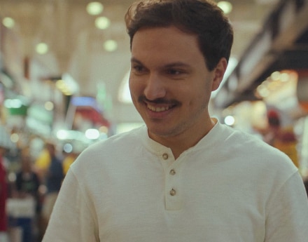 Homem sorrindo