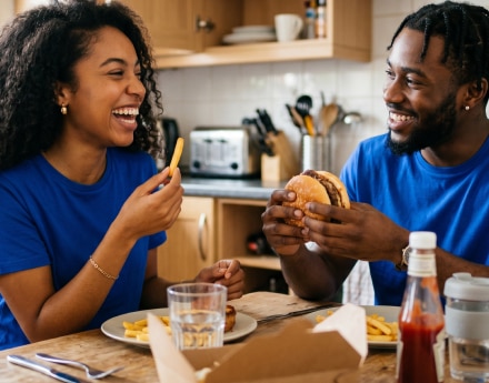Itens do iFood dispostos em composição simples.