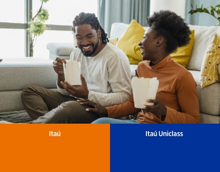 Clientes Itaú Combinaqui, saboreando seus pedidos após uso do cupom