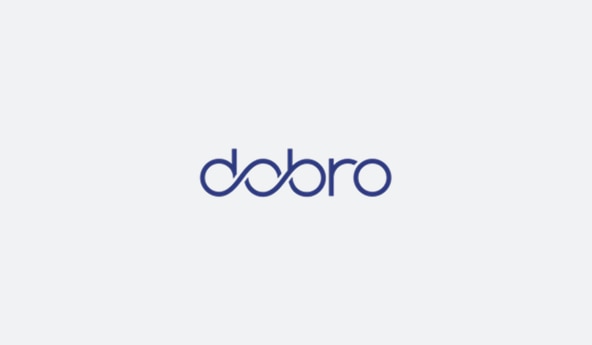 Logo da marca Dobro, fundo off-white e letras na cor azul